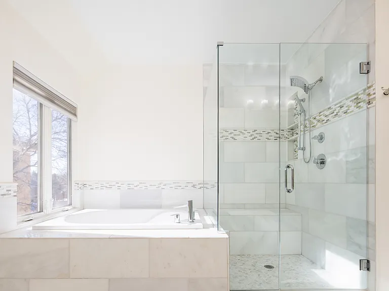 335 N Josephine St #A — Photo 47
