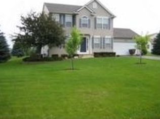 3384 Simsbury Dr, Pinckney, MI 48169