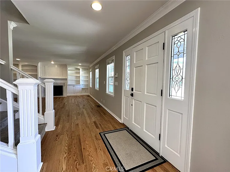 604 Village Ct — Photo 5