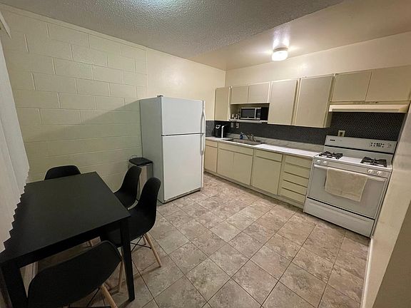 5th image of 301 Copper St #4