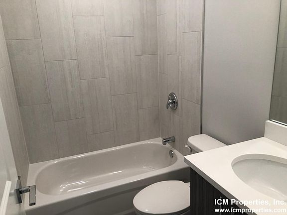 4th image of 1614 W Belle Plaine Ave #2WW