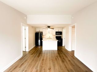 132 Ballygar St APT W, Clarksville, TN 37043