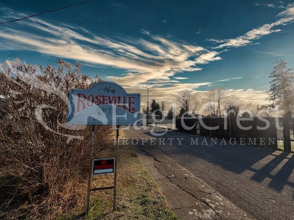 223 SE Roseville Ln #O