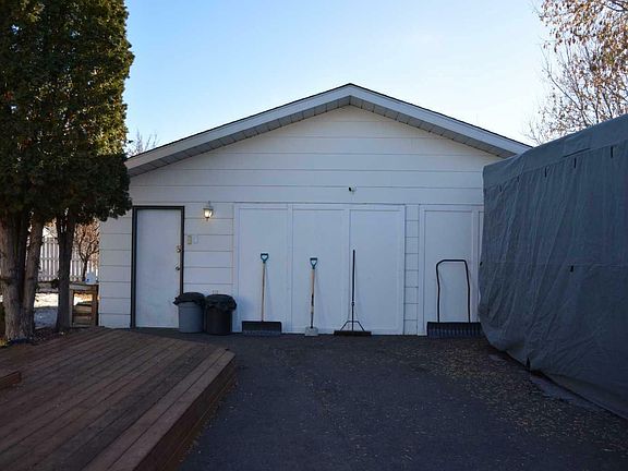3rd image of 9617 79th Ave