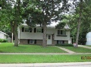 1554 Lincolnshire Ave, Aurora, IL 60506