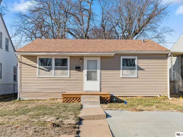 3552 N 40th St, Omaha, NE 68111
