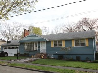 29 Biscayne Ave, Saugus, MA 01906