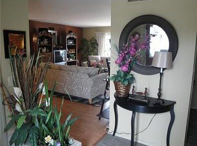 2nd image of 1932 Churchill Dr