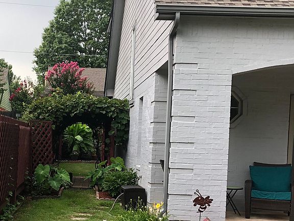 5th image of 8940 S Darlington Ave