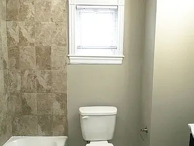 3rd image of 920 S Saint Bernard St #11