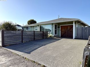 1206 Iris St, Brookings, OR 97415