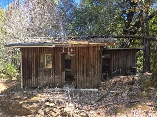 6020 China Creek Rd, Garberville, CA 95542