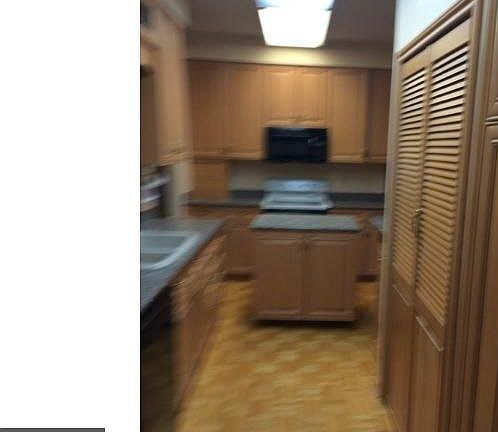 5th image of 5009 Lake Avenue