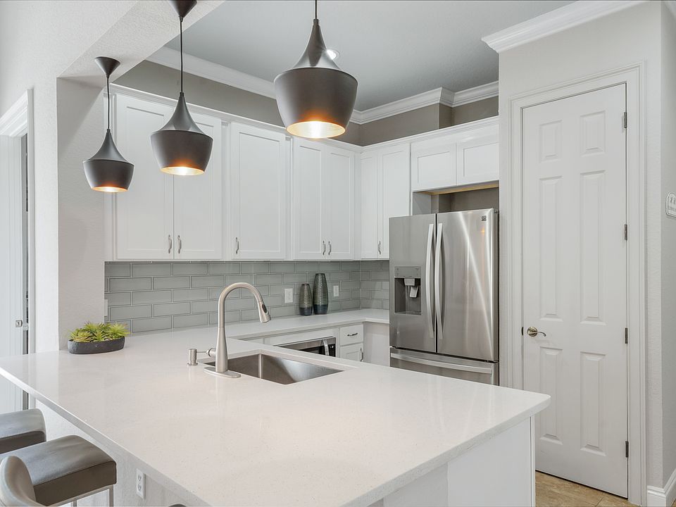 1st image of 13564 Cypress Glen Ln #7-202