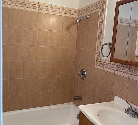 4th image of 1729 Pine St #2