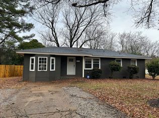 3721 Broadmor Rd NW, Huntsville, AL 35810