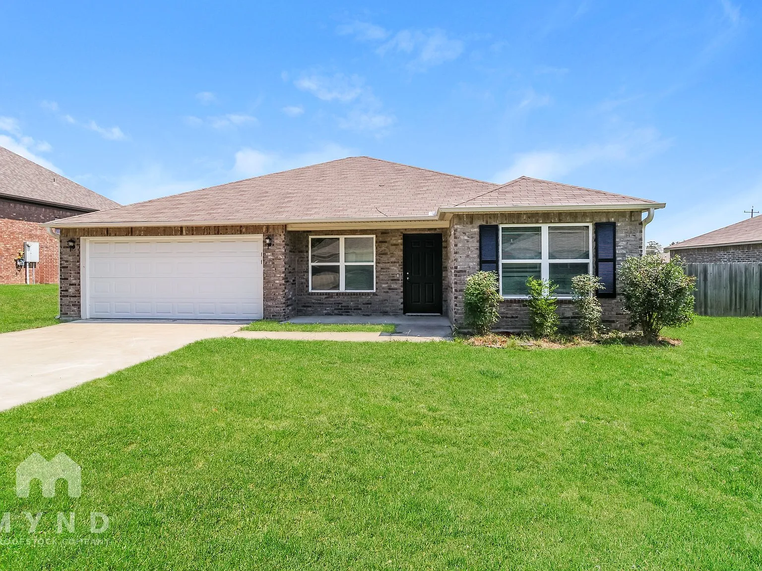 4 bed, 2.0 bath, 1476 sqft, $1,585 — Photo 1