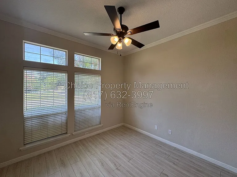 6376 Newport Ct — Photo 29