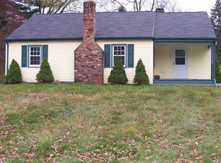 4 Yereance Ln, Middletown, NY 10941