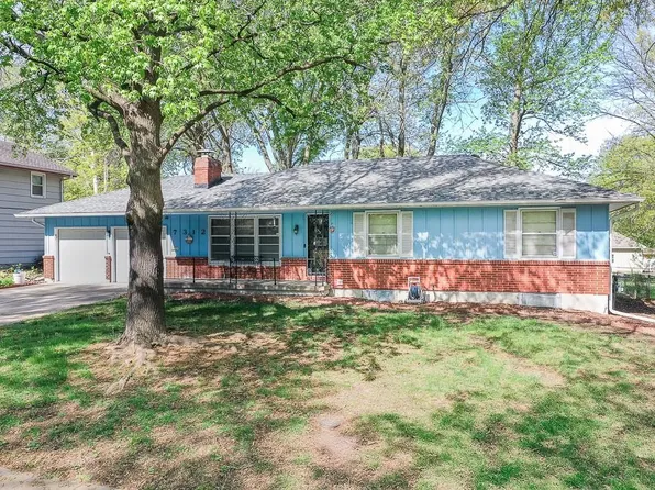 7312 Ash Ave, Raytown, MO 64133