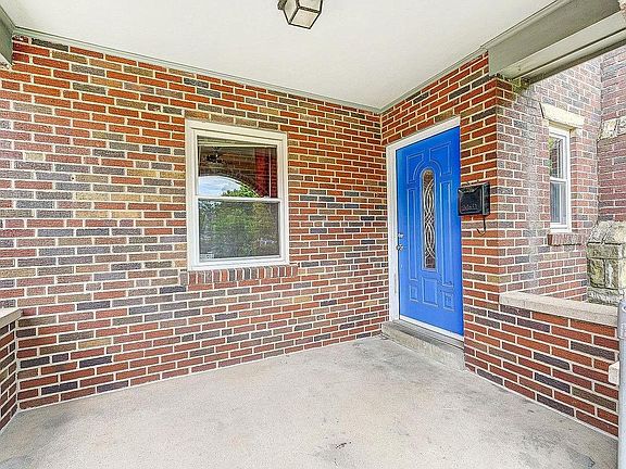 3rd image of 6604 Buckingham Pl