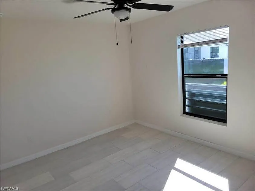 3 bed, 2.0 bath, 1505 sqft, $1,900 — Photo 3