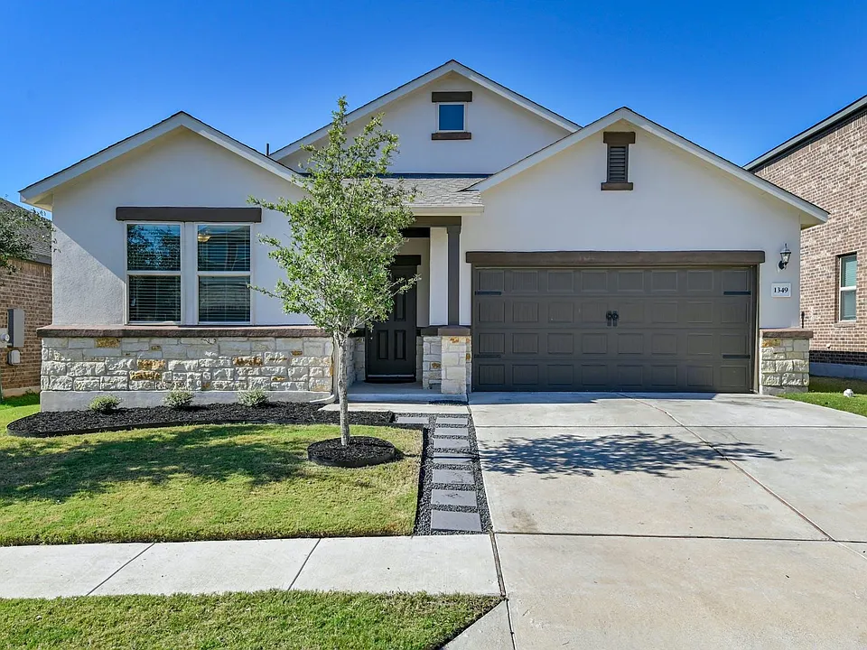 1349 Eagle Ray St