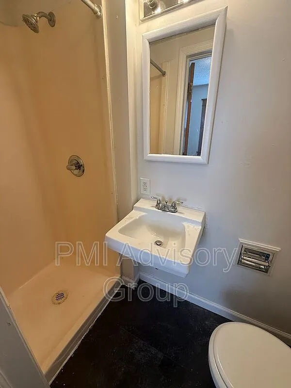 3 bed, 2.0 bath, 1382 sqft, $1,500 — Photo 4