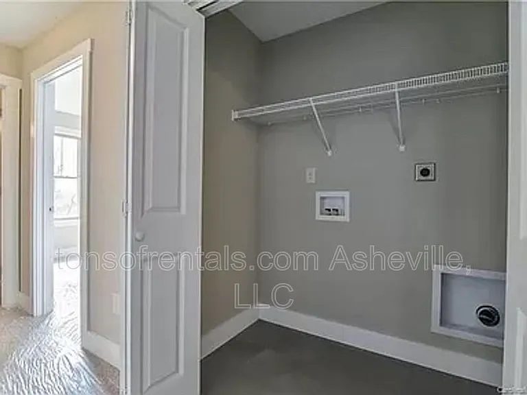 601 Fairview Rd — Photo 19
