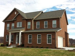 6330 Harbour Town Dr, Radford, VA 24141