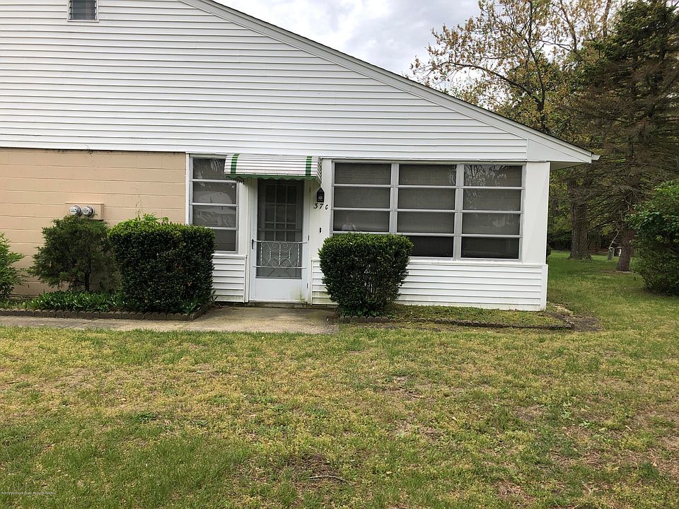 1st image of 37 Crestwood Parkway #C