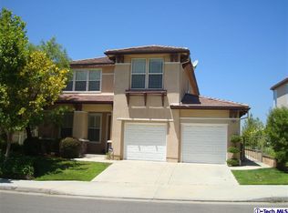 11061 Renaissance Dr, Tujunga, CA 91042
