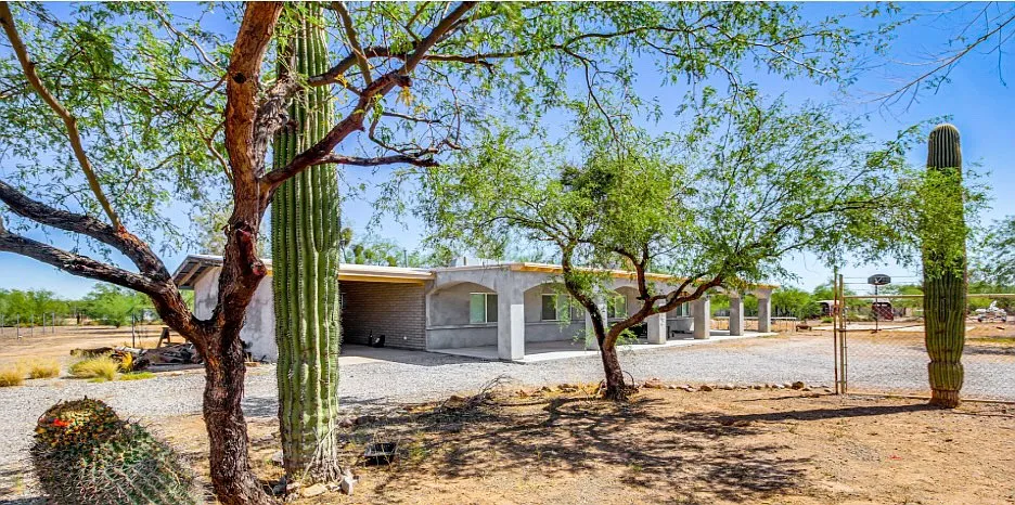 W Lambert Ln, Marana — Photo 2