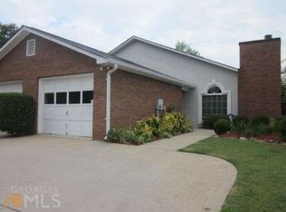165 Wilbanks Dr, Fayetteville, GA 30215