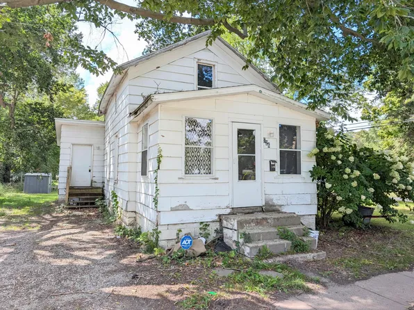526 Alexander St, Bangor, MI 49013
