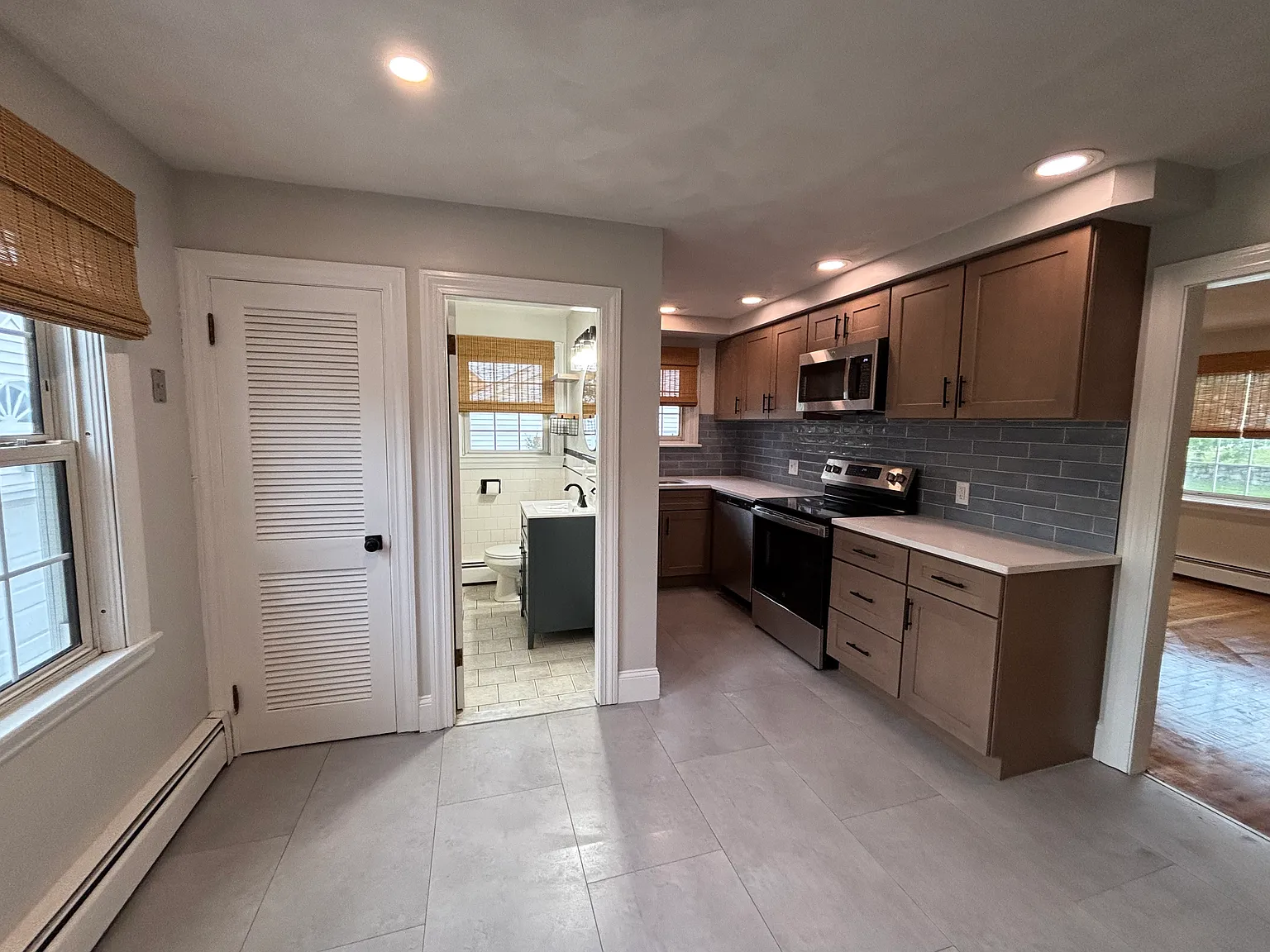 4 bed, 1456 sqft, $3,700 — Photo 4