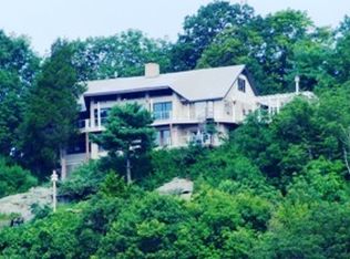 1 Hummingbird Hl, Sparta, NJ 07871