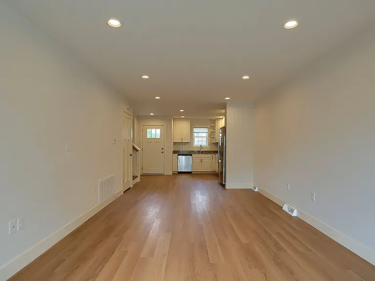 45 N Penn St — Photo 8