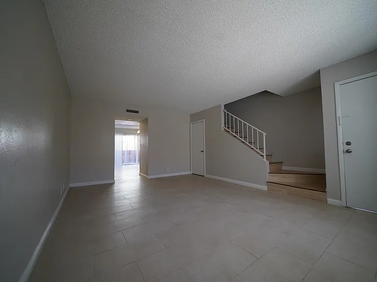 5282 S Maryland Pkwy #C — Photo 5