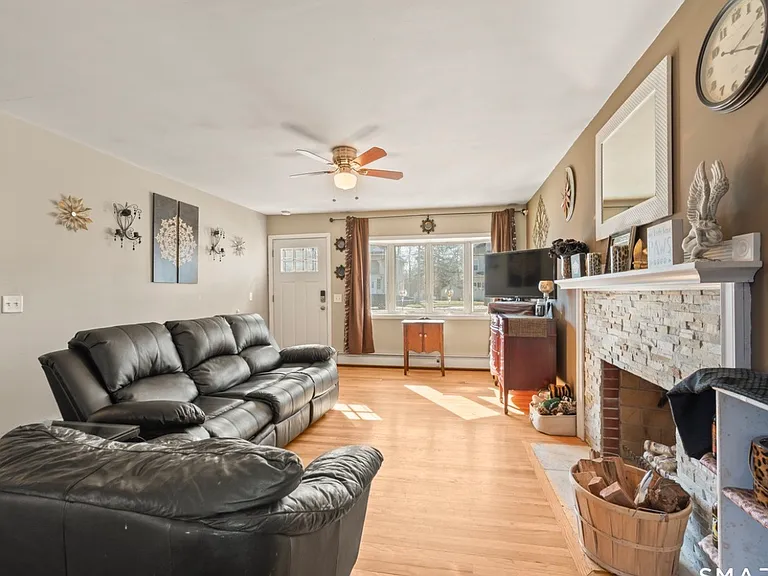 192 Wolcott Hill Rd — Photo 6