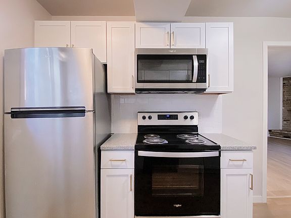 5th image of 338 Glenmoor Ln #1