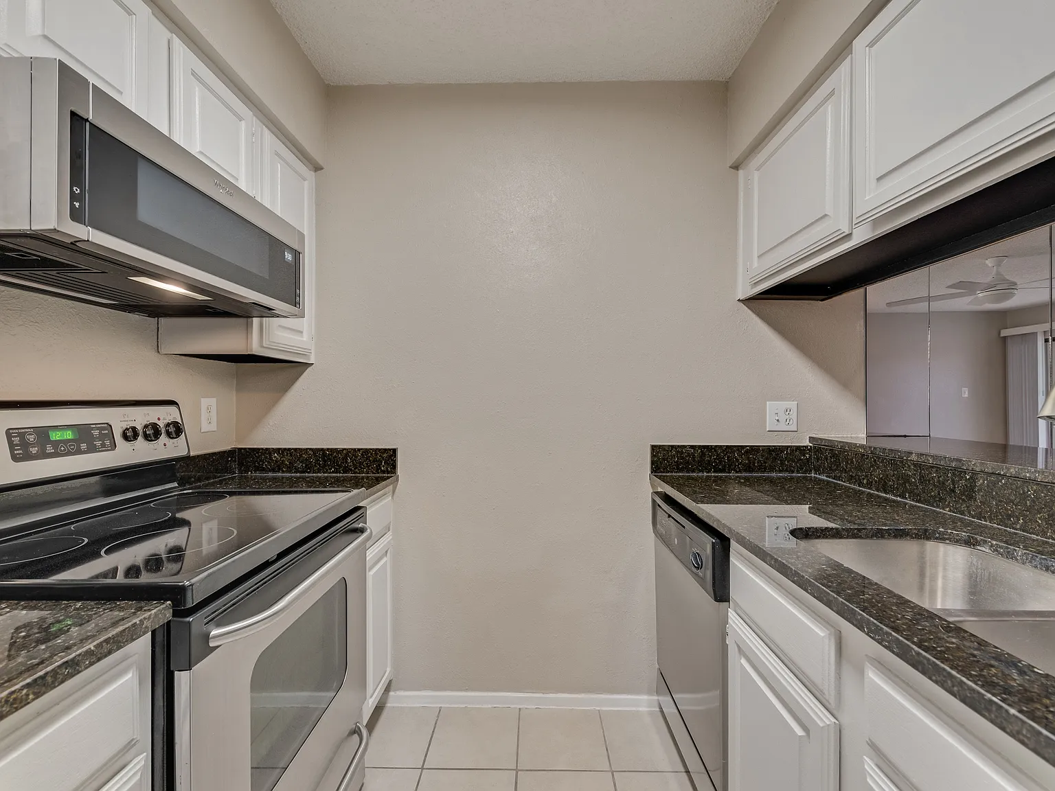 1 bed, 730 sqft, $895 — Photo 4