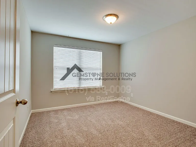4018 Commons Dr — Photo 17