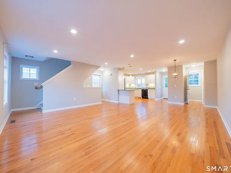 9 Englewood Ave #C — Photo 8