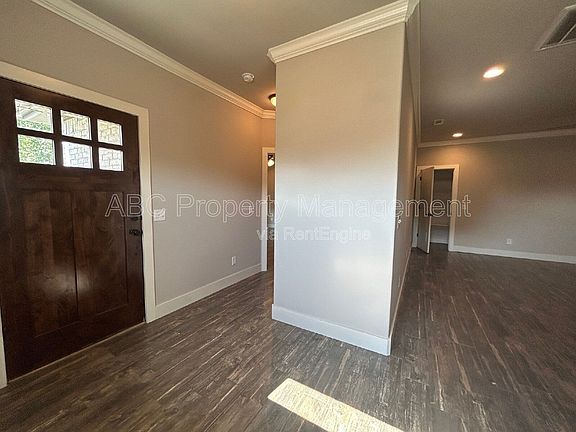 2nd image of 3101 Warberry Ave