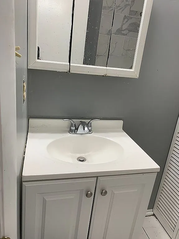 1000 Jubilee Way photo 1