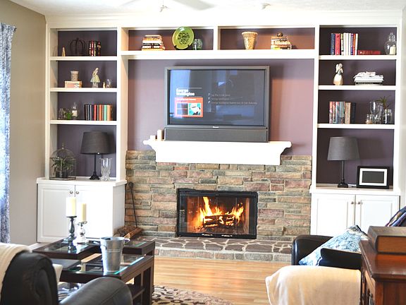 Cozy by the fire (TV Stays!)