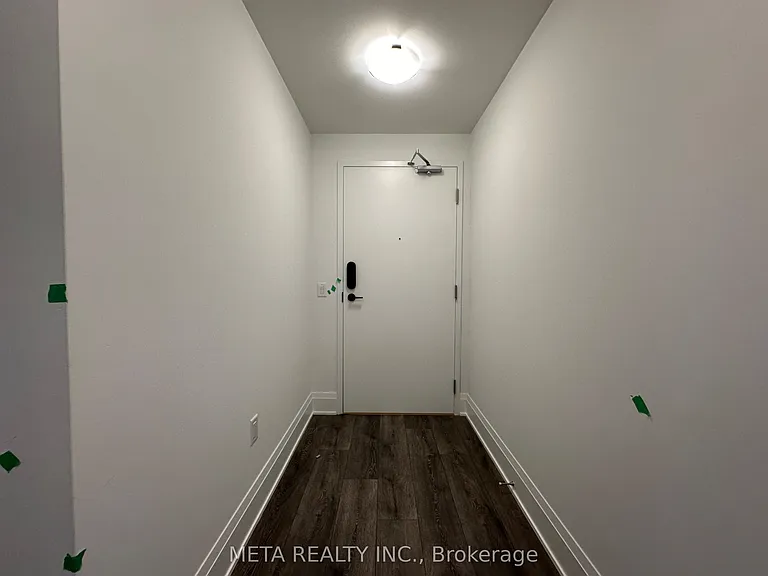 105 Oneida Cres #2710 — Photo 4