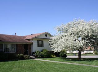 320 Redding Rd, Lexington, KY 40517