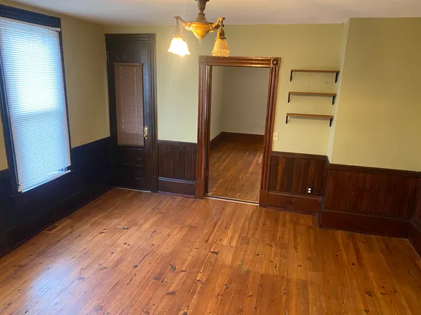 205 N Spring St #B, Winston Salem, NC 27101